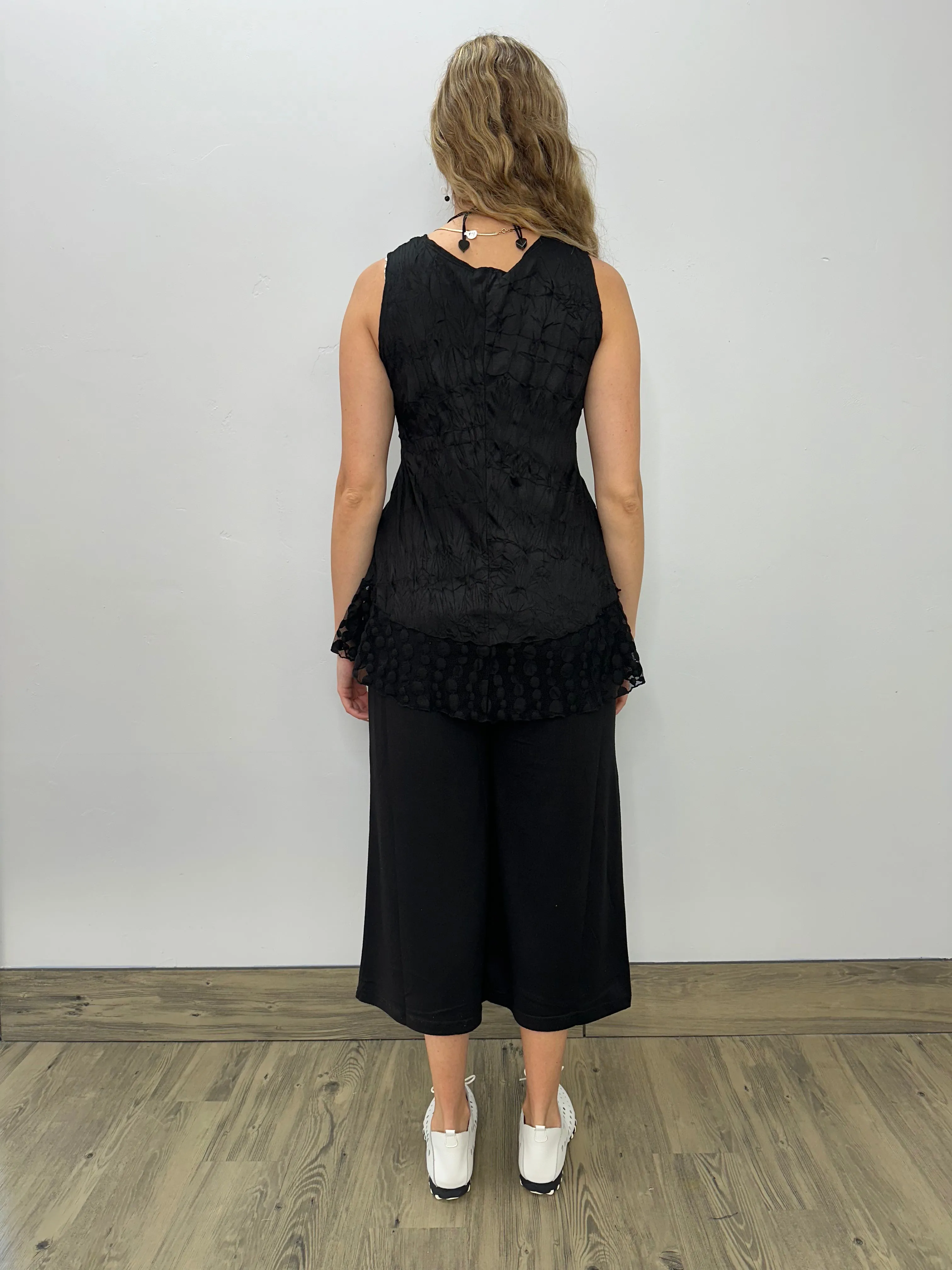 Black Crinkle Ruffle Sleeveless Tank