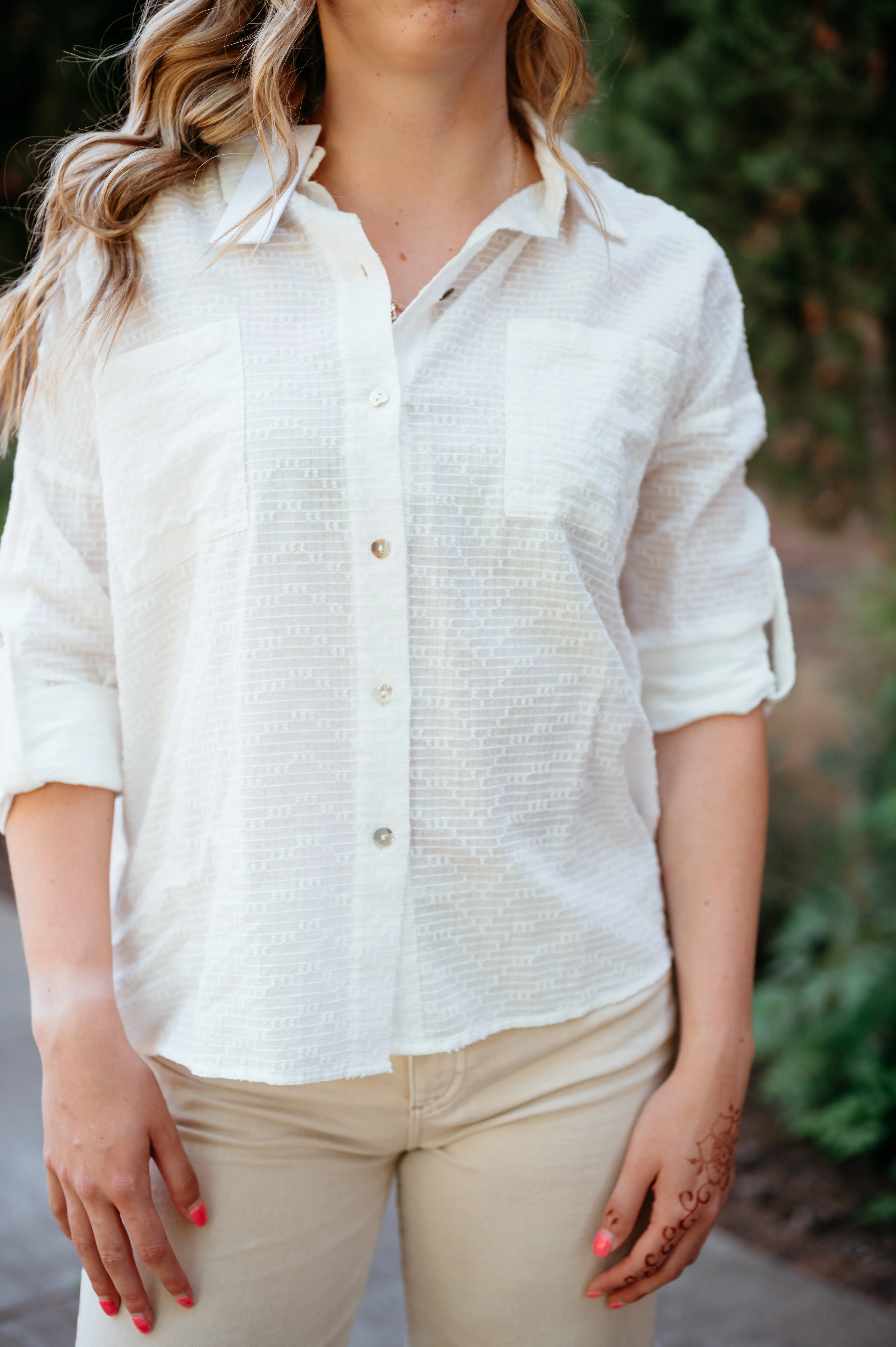 Embossed High Low Woven Shirt