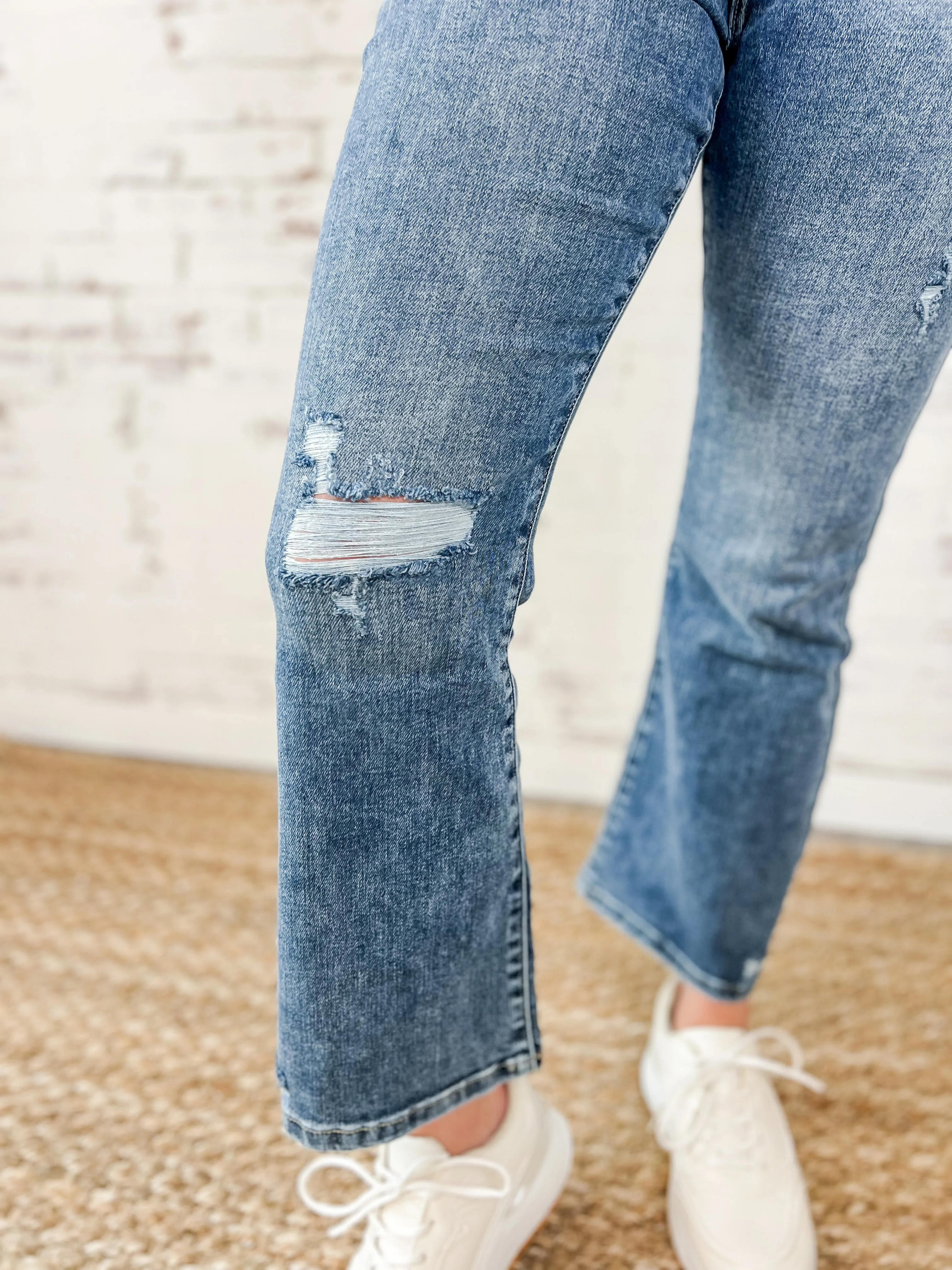 Mila Mid Rise Crop Flare